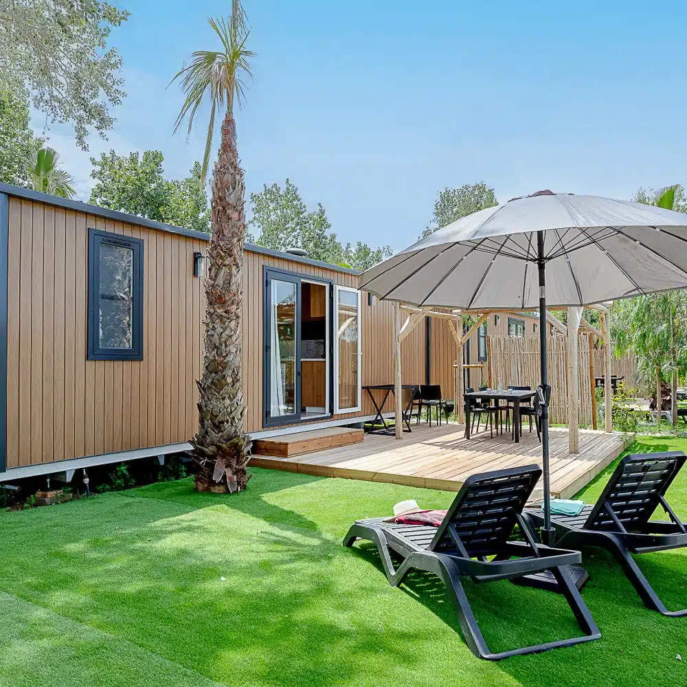 Mobil-home avec terrasse et jardin