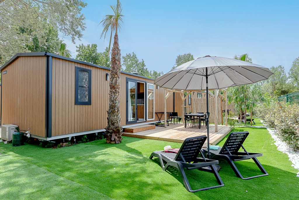 Mobil-home avec terrasse et jardin